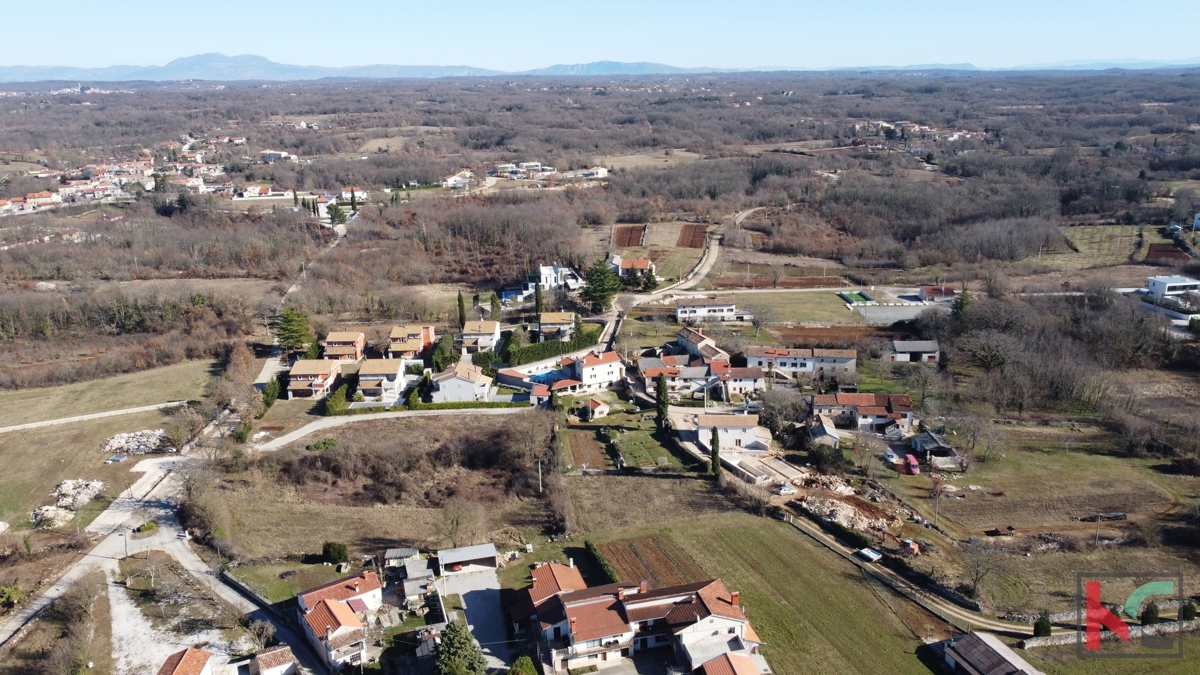 Istra - Žminj, gradbeno zemljišče 701m2, pravilne oblike #prodaja