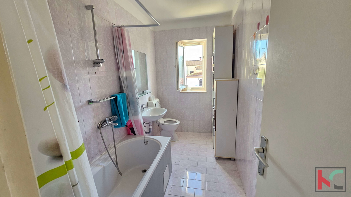 Istra, Poreč, opremljeno stanovanje 2s + kopalnica, terasa, #prodaja