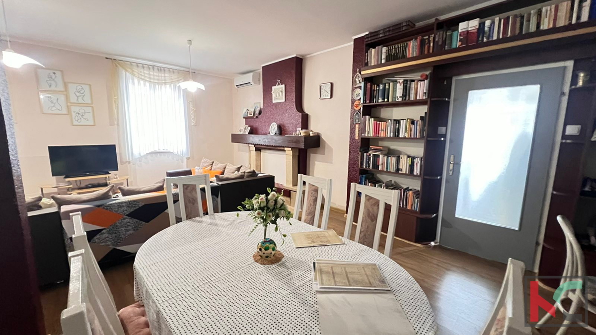 Pula, Center, prostorno stanovanje s tremi spalnicami in garažo v centru Pule, v bližini Arene, #prodaja