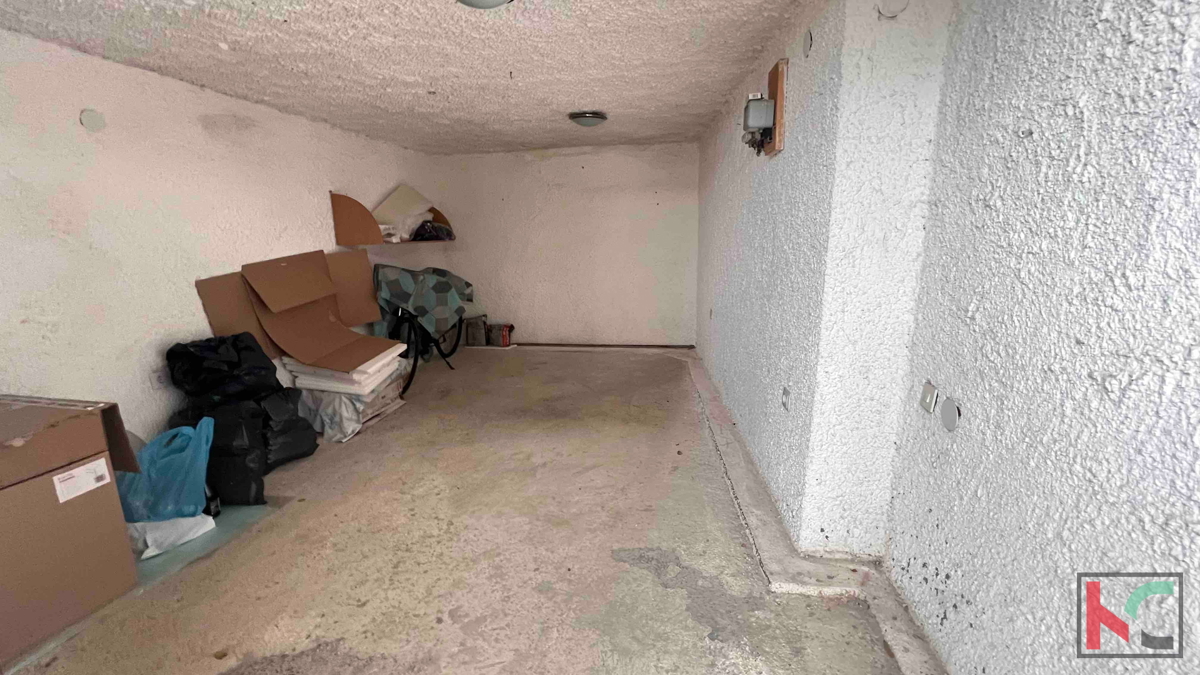 Pula, Center, prostorno stanovanje s tremi spalnicami in garažo v centru Pule, v bližini Arene, #prodaja