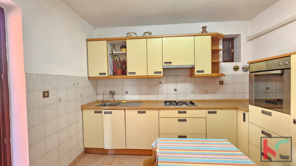 Istra, Pula, Gregovica, hiša z vrtom, garaža, blizu centra, #prodaja
