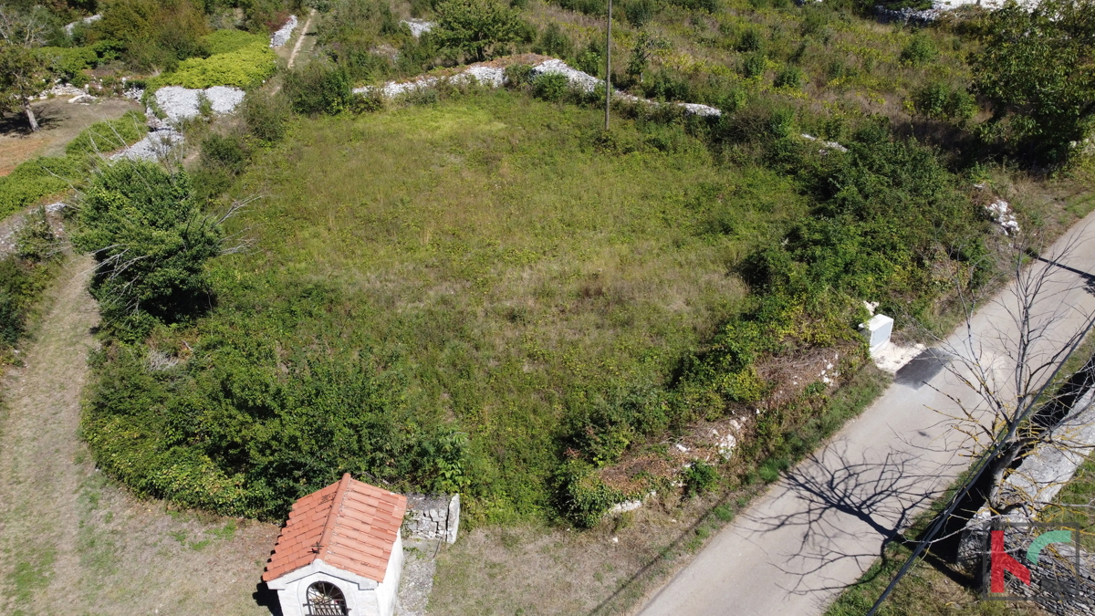 Istra, Svetvinčenat, zemljišče 760m2 z gradbenim dovoljenjem in projektom, #prodaja