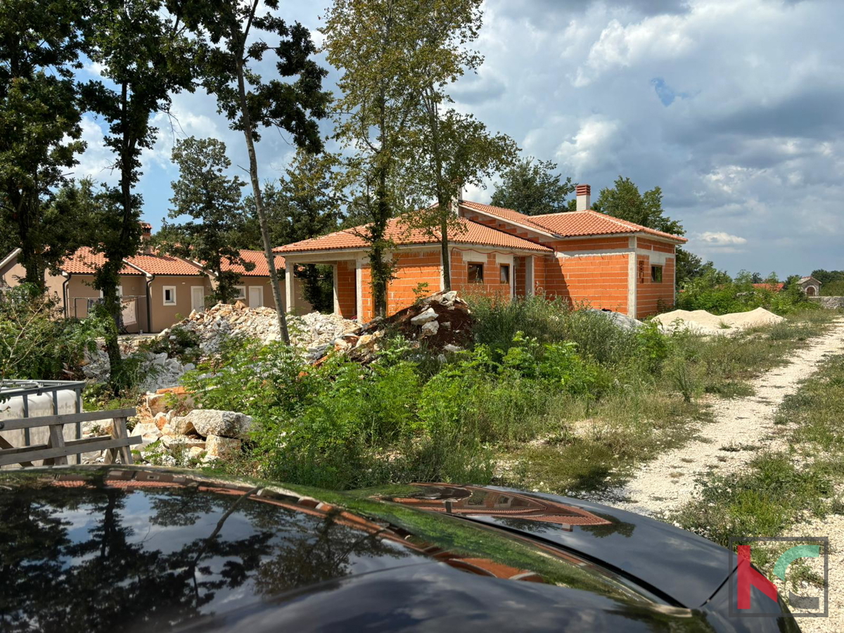 Zazidljivo zemljišče Istra, Žminj, Karlovići, 807m2