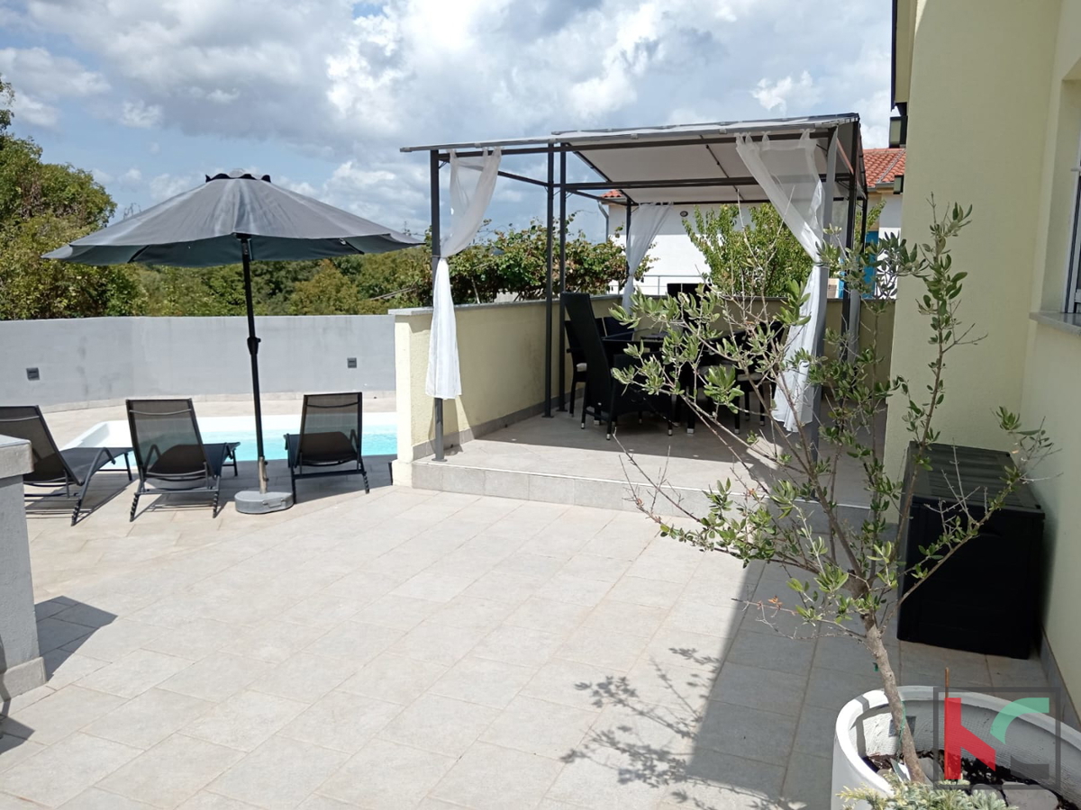 Istra, Rakalj, samostojna hiša z bazenom na parceli 320m2 #prodaja