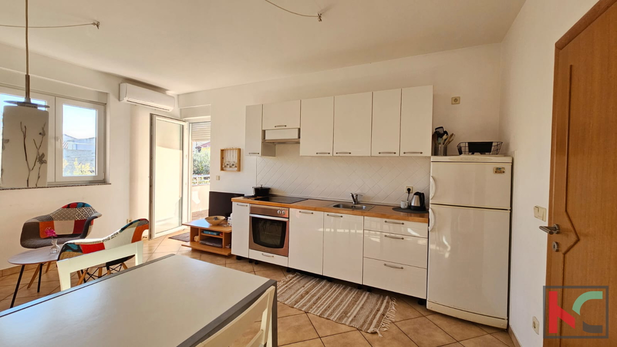 Premantura, center, apartma 2s+db, 64 m2, z balkonom in pogledom na morje #prodaja