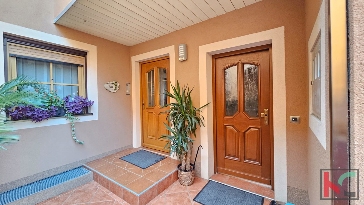 Pula, Nova Veruda, hiša s tremi apartmaji in vrtom 332 m2 #prodaja