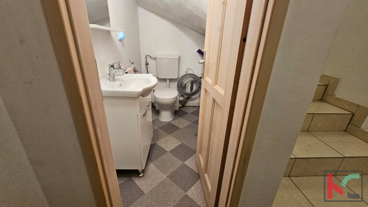 Pula, Nova Veruda, hiša s tremi apartmaji in vrtom 332 m2 #prodaja