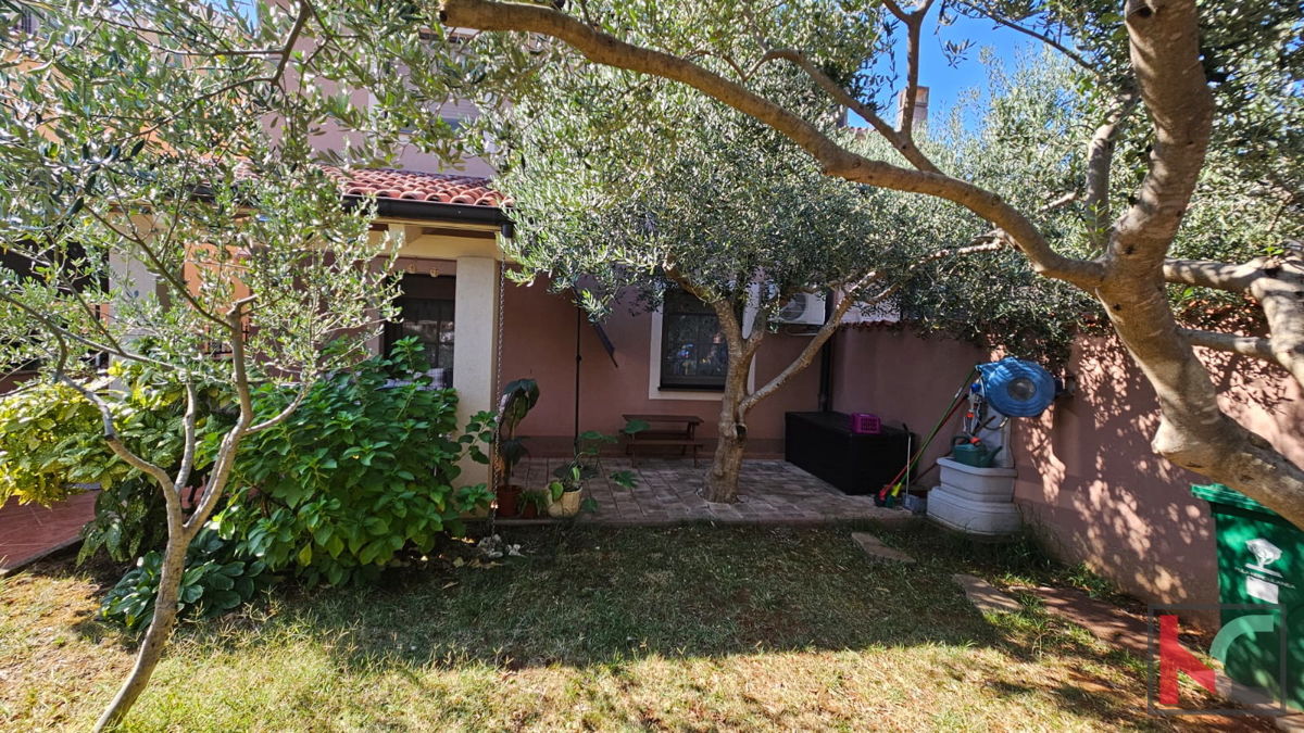 Pula, Nova Veruda, hiša s tremi apartmaji in vrtom 332 m2 #prodaja
