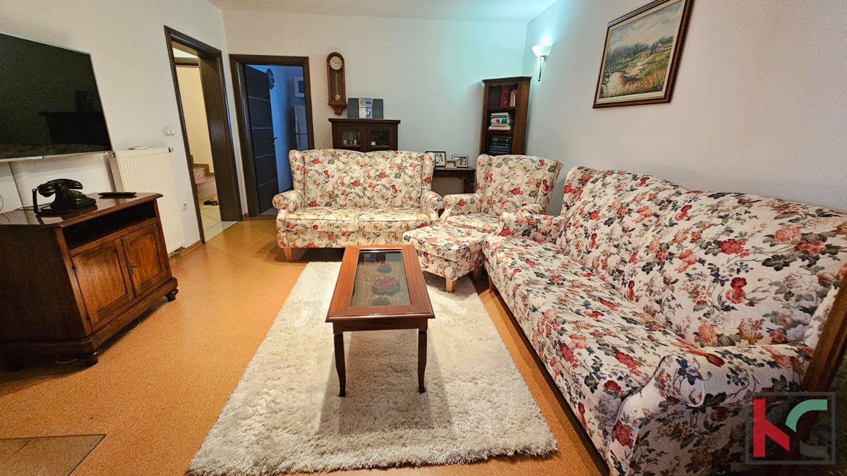 Pula, Nova Veruda, hiša s tremi apartmaji in vrtom 332 m2 #prodaja