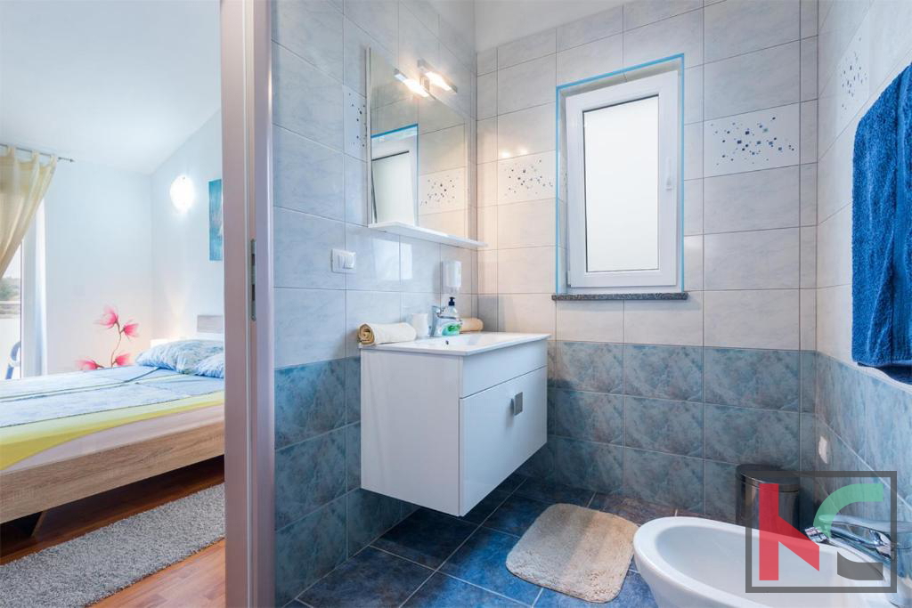 Istra, Vodnjan, počitniška hiša z bazenom in urejenim vrtom 441 m2