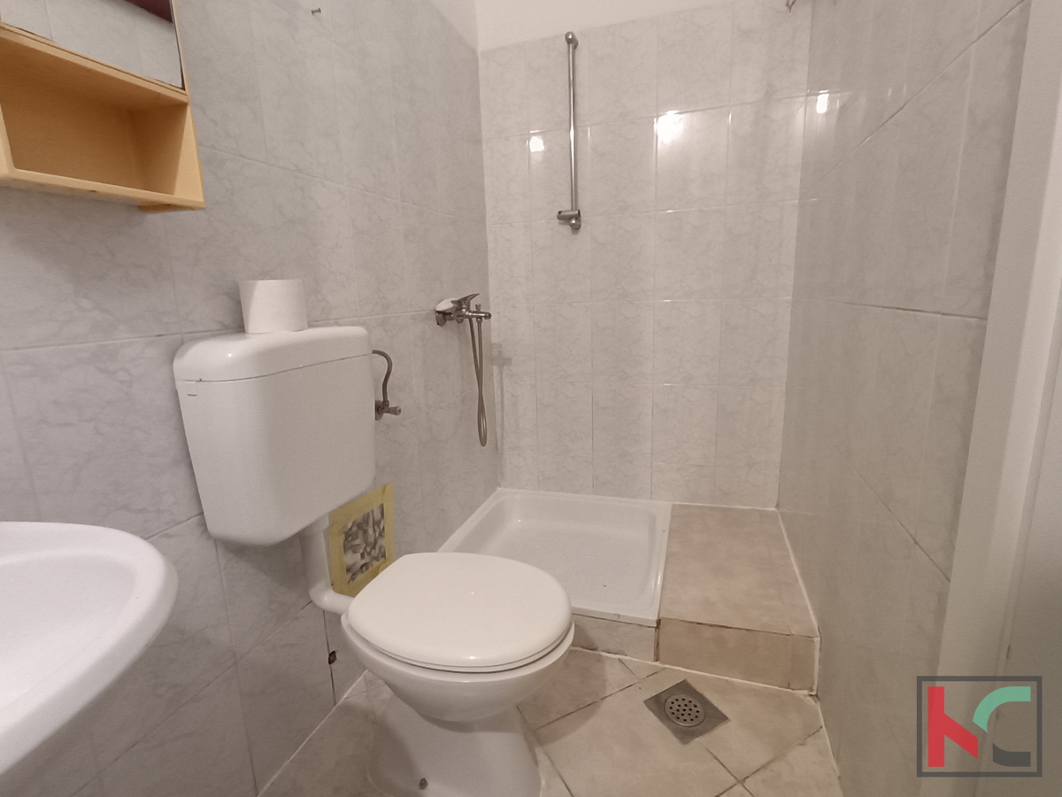 PULA, STOJA, STAN 42,15m2 S POGLEDOM NA MORJE, #PRODAJA
