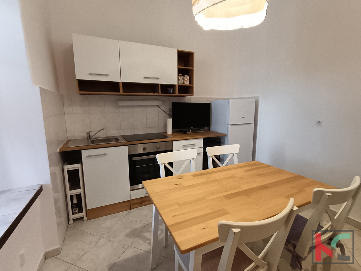 PULA, STOJA, STAN 42,15m2 S POGLEDOM NA MORJE, #PRODAJA