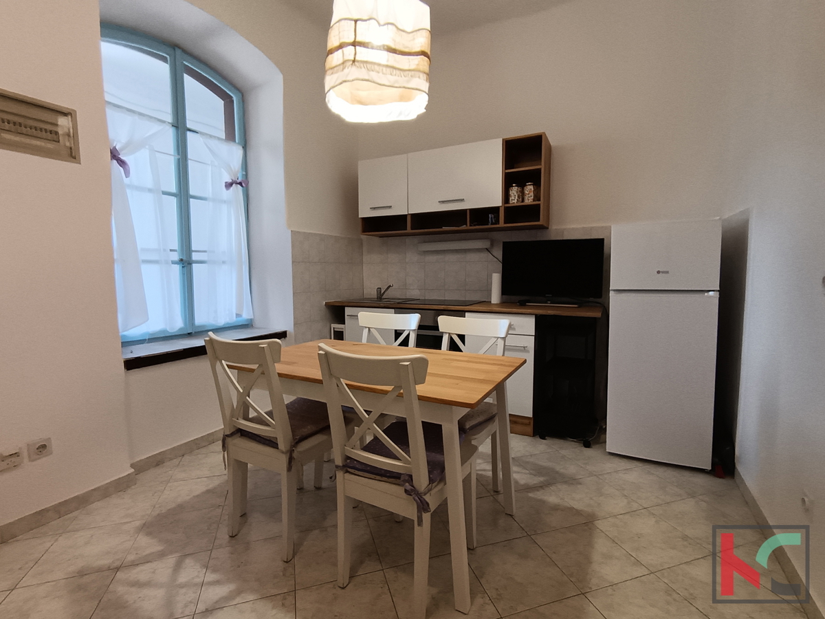 PULA, STOJA, STAN 42,15m2 S POGLEDOM NA MORJE, #PRODAJA