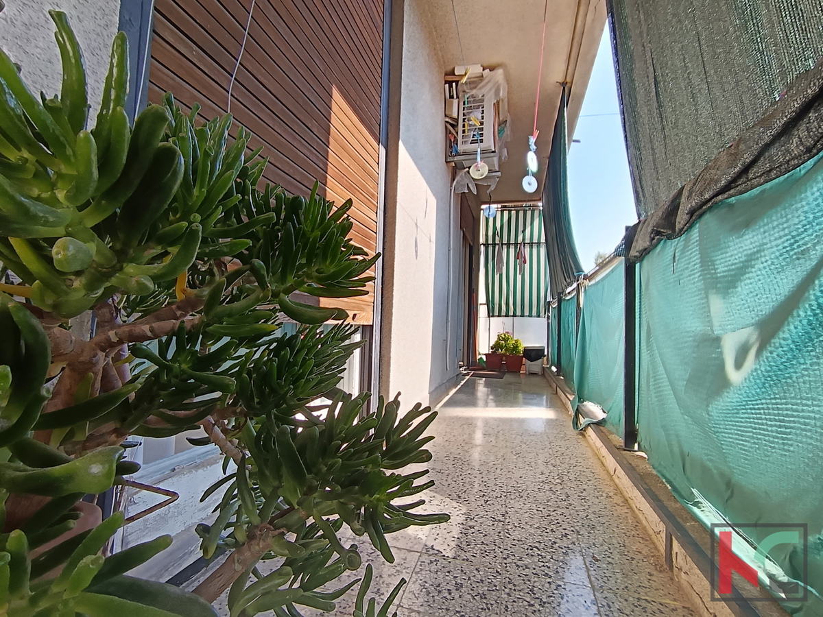 PULA, STOJA, TROSOBNO STANOVANJE S POGLEDOM NA MORJE, 78m2, #PRODAJA