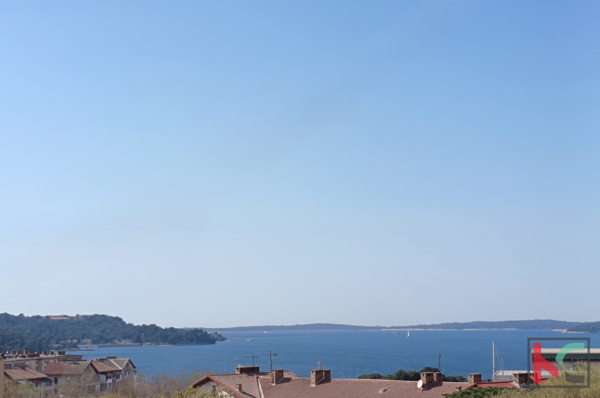 PULA, STOJA, TROSOBNO STANOVANJE S POGLEDOM NA MORJE, 78m2, #PRODAJA
