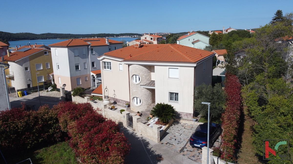 ISTRA, MEDULIN, SAMOSTOJEČA HIŠA 120 METROV OD MORJA, #PRODAJA