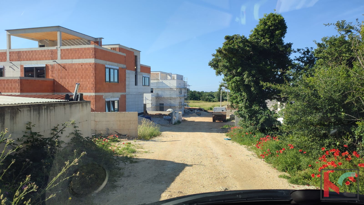Ližnjan, gradbeno zemljišče s projektom in plačano komunalo 576m2 #prodaja