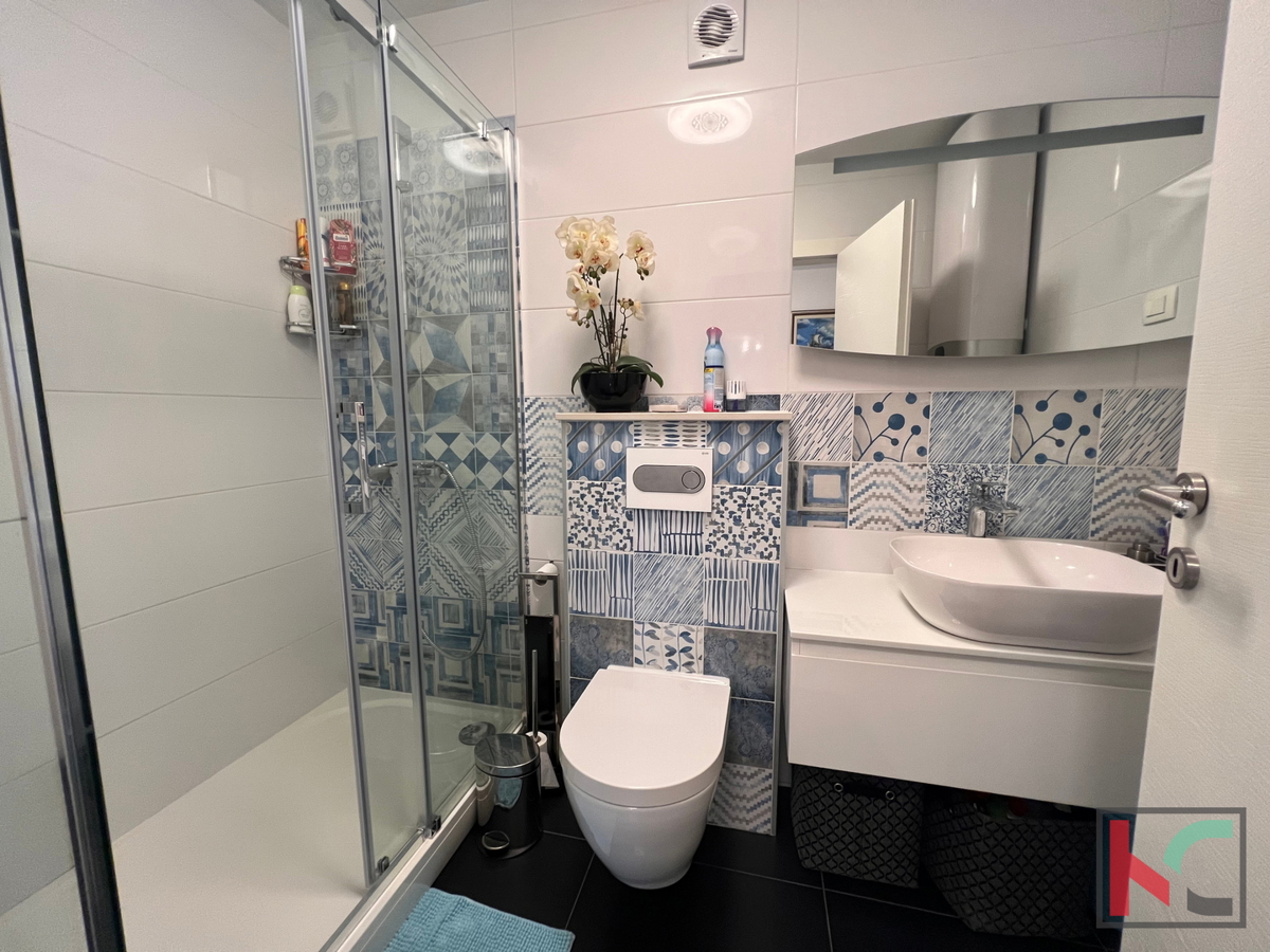 Pula, Valkane, stanovanje 60 m2, kvalitetno trisobno stanovanje, prva vrsta do morja, prvo nadstropje