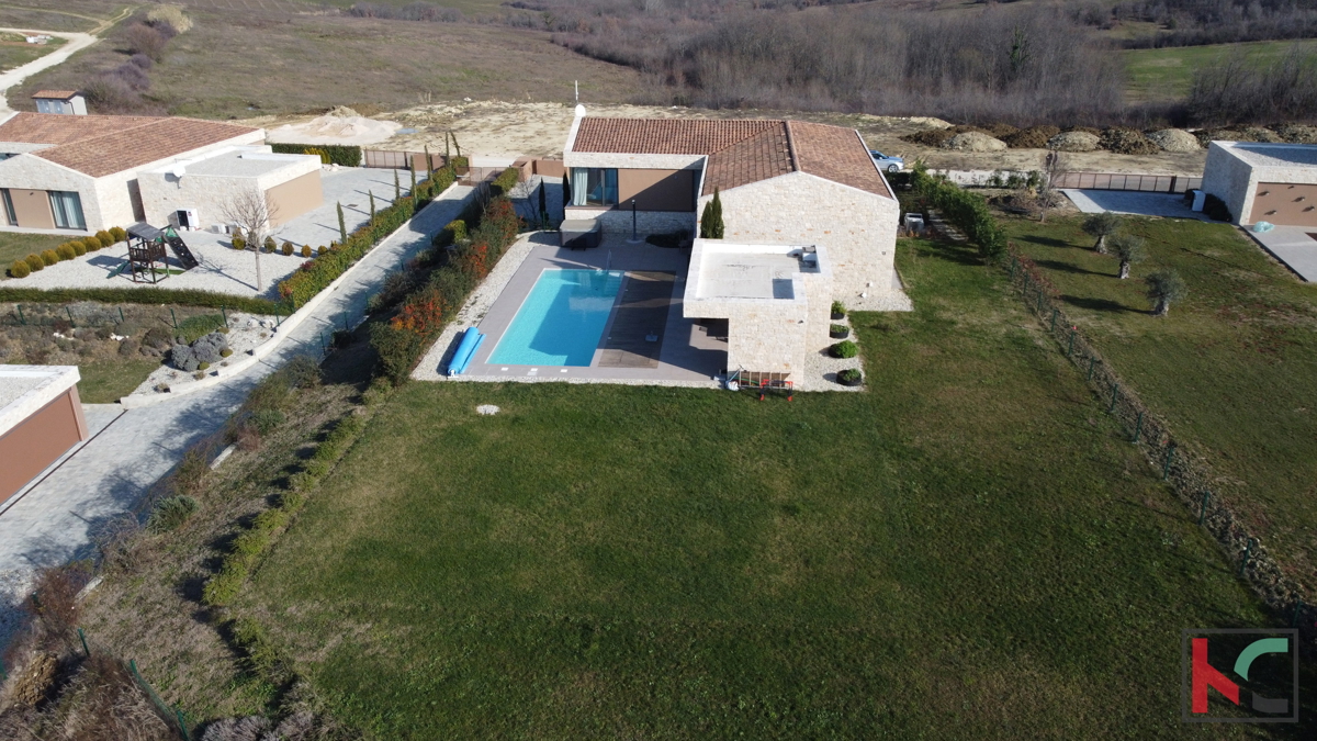 Istra, Brtonigla, luksuzna vila 324m2 z idiličnim razgledom