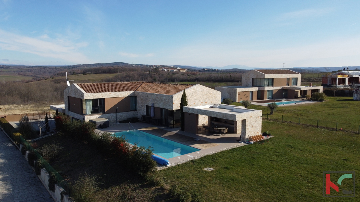 Istra, Brtonigla, luksuzna vila 324m2 z idiličnim razgledom