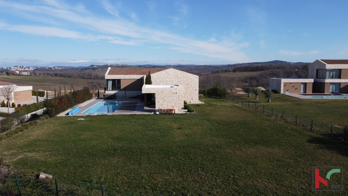 Istra, Brtonigla, luksuzna vila 324m2 z idiličnim razgledom