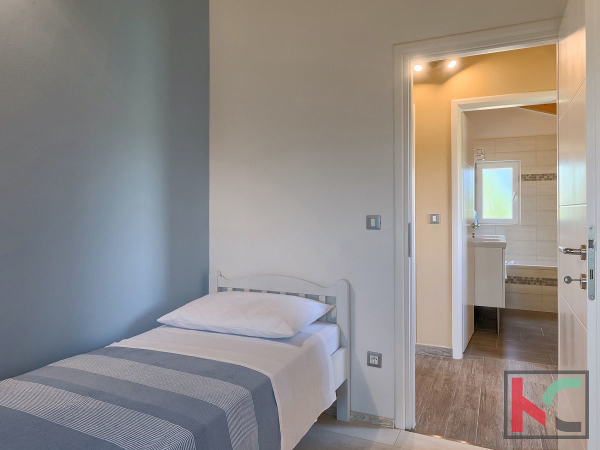 Istra, Fažana, luksuzna vila v Fažani obdana z naravo na 2200m2 vrta, #prodaja