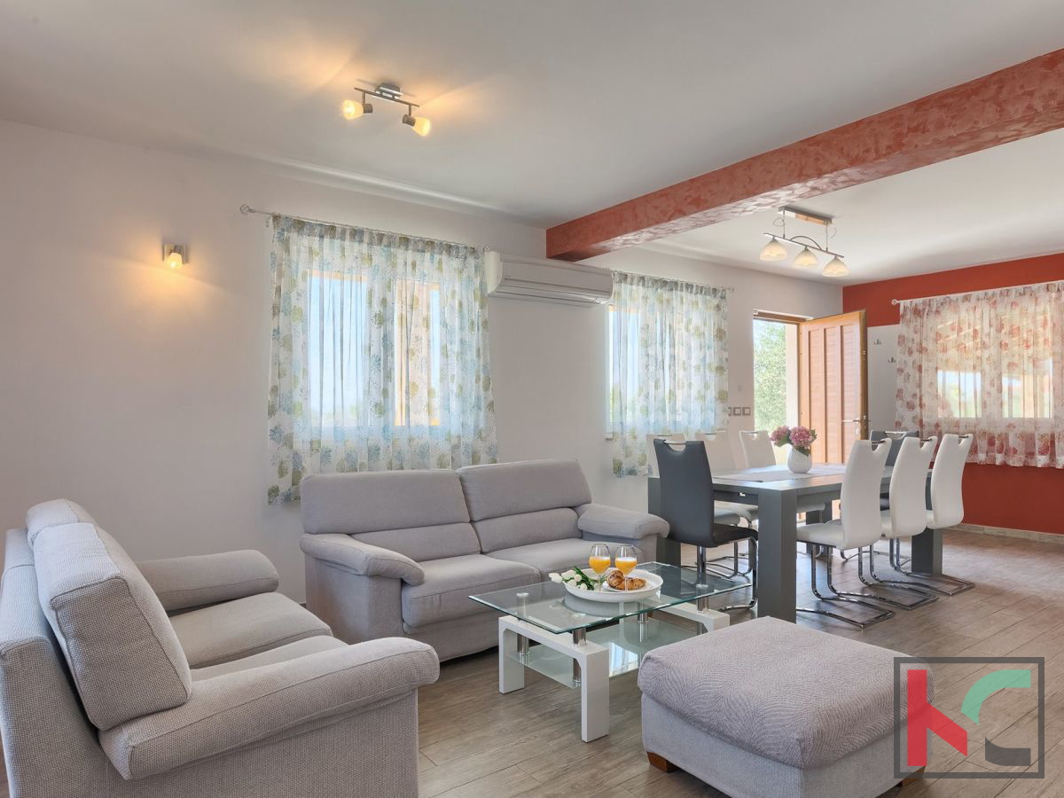 Istra, Fažana, luksuzna vila v Fažani obdana z naravo na 2200m2 vrta, #prodaja