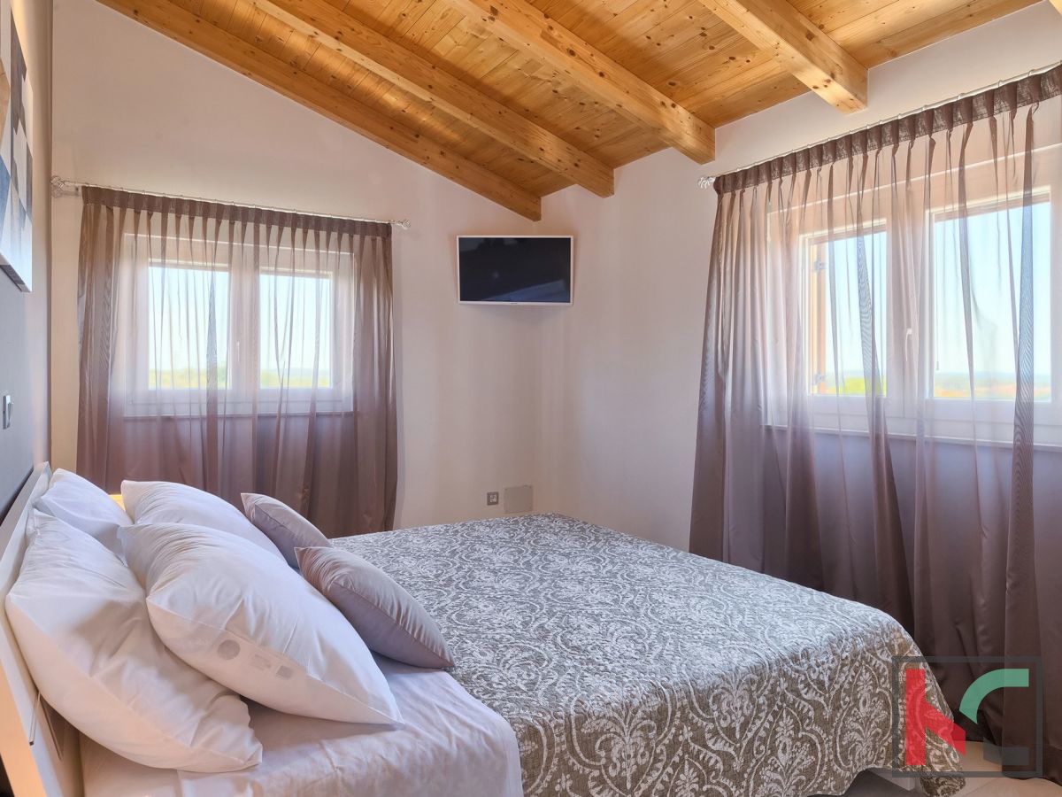 Istra, Fažana, luksuzna vila v Fažani obdana z naravo na 2200m2 vrta, #prodaja