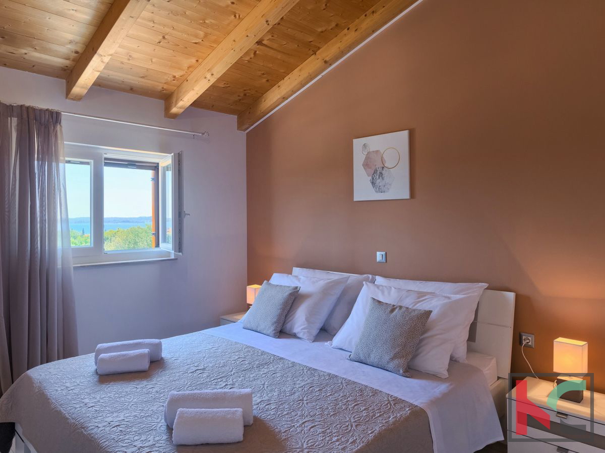Istra, Fažana, luksuzna vila v Fažani obdana z naravo na 2200m2 vrta, #prodaja