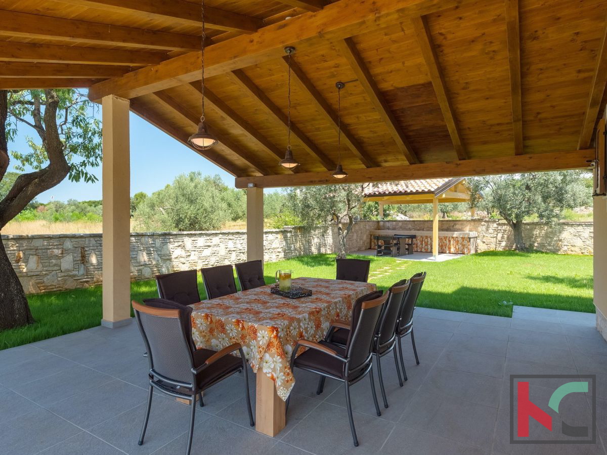 Istra, Fažana, luksuzna vila v Fažani obdana z naravo na 2200m2 vrta, #prodaja