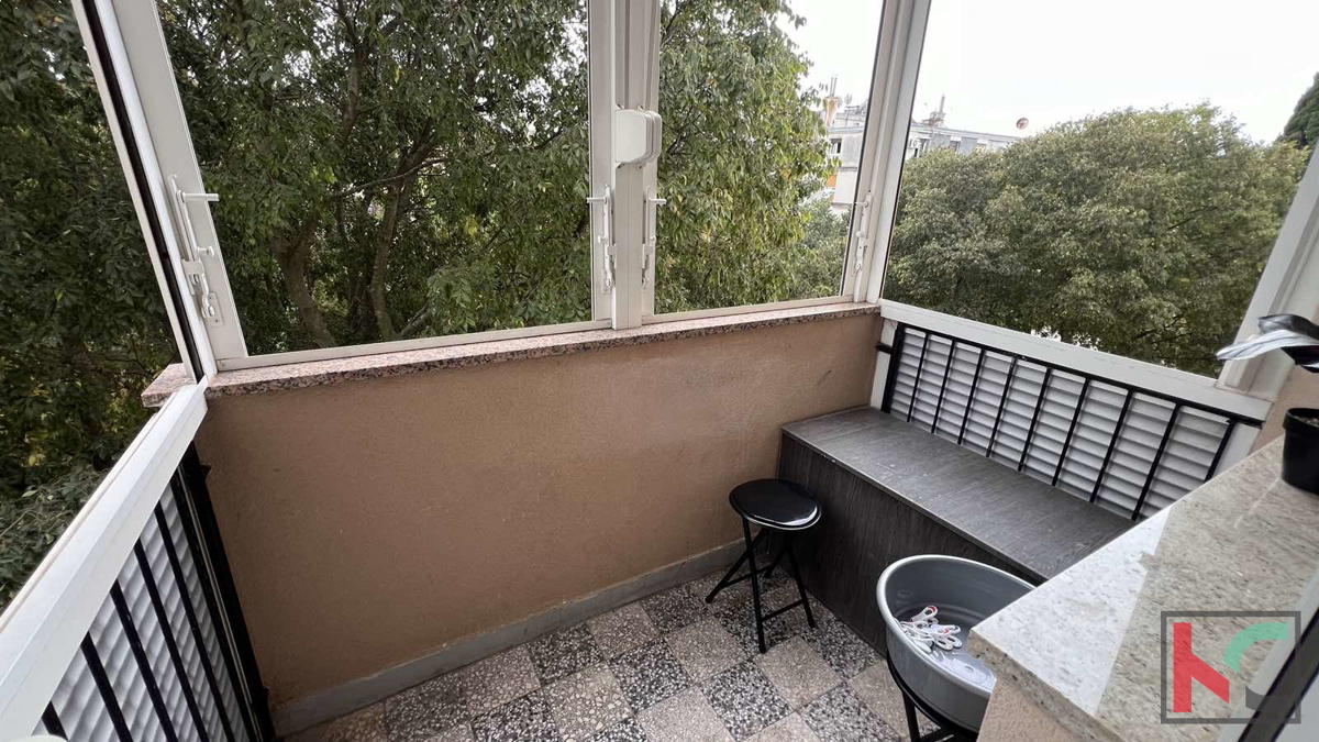 Pula, Veruda, trisobno družinsko stanovanje na zaželjeni lokaciji #prodaja