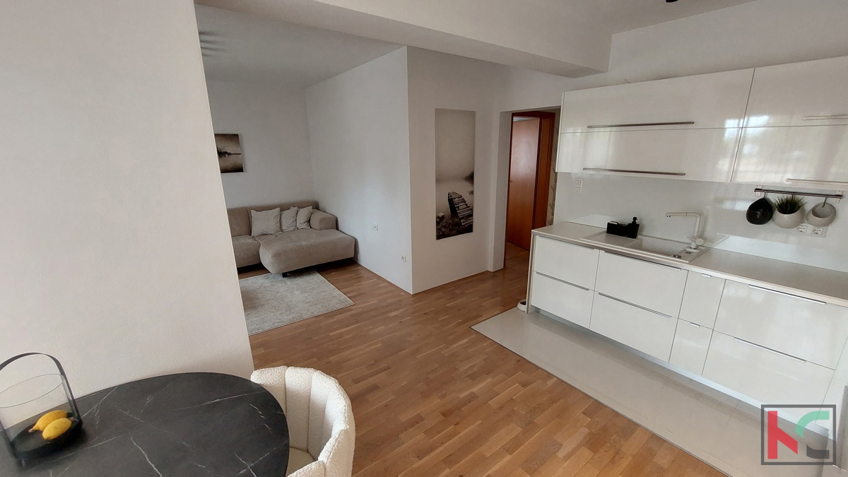 Istra, Pula, Šijana, moderno opremljeno stanovanje 2SS+DB, novejše gradnje, #prodaja