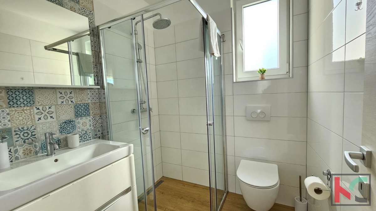 Istra, Loborika, počitniška hiša z bazenom in vrtom, popolnoma in moderno opremljena, 6sob, #prodaja