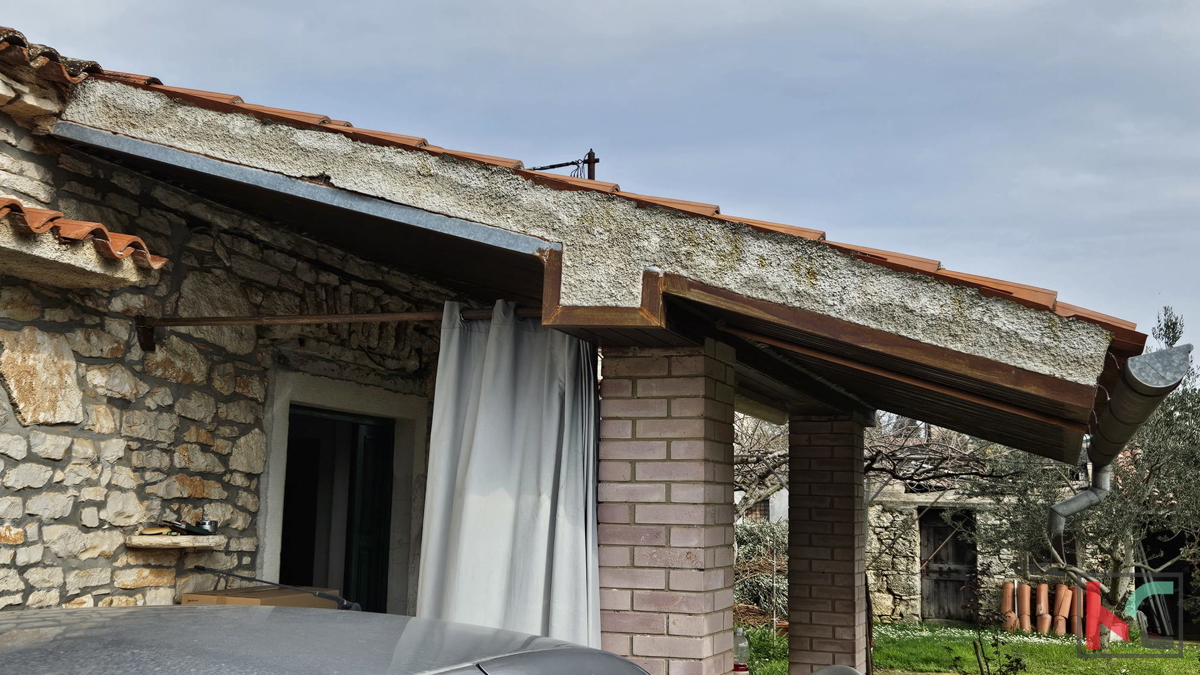 Istra, Pula, samostojna hiša s prostornim vrtom 1535m2 #prodaja