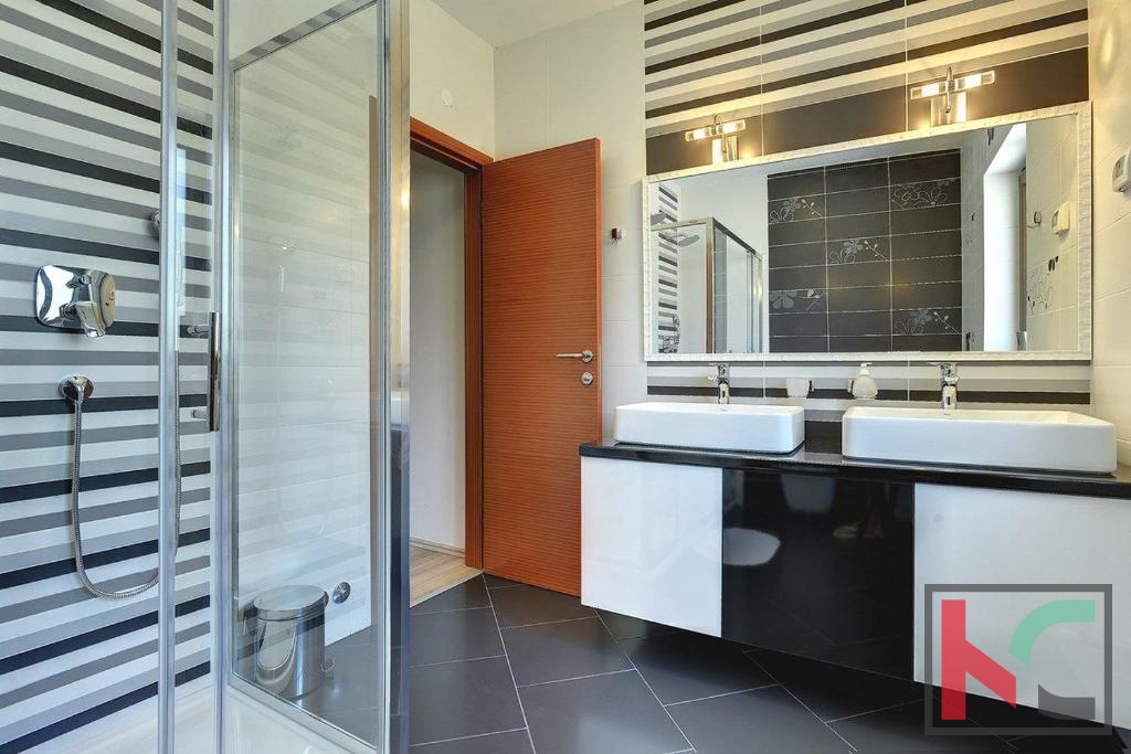 Elegantna vila v vasi Rovinj, #prodaja