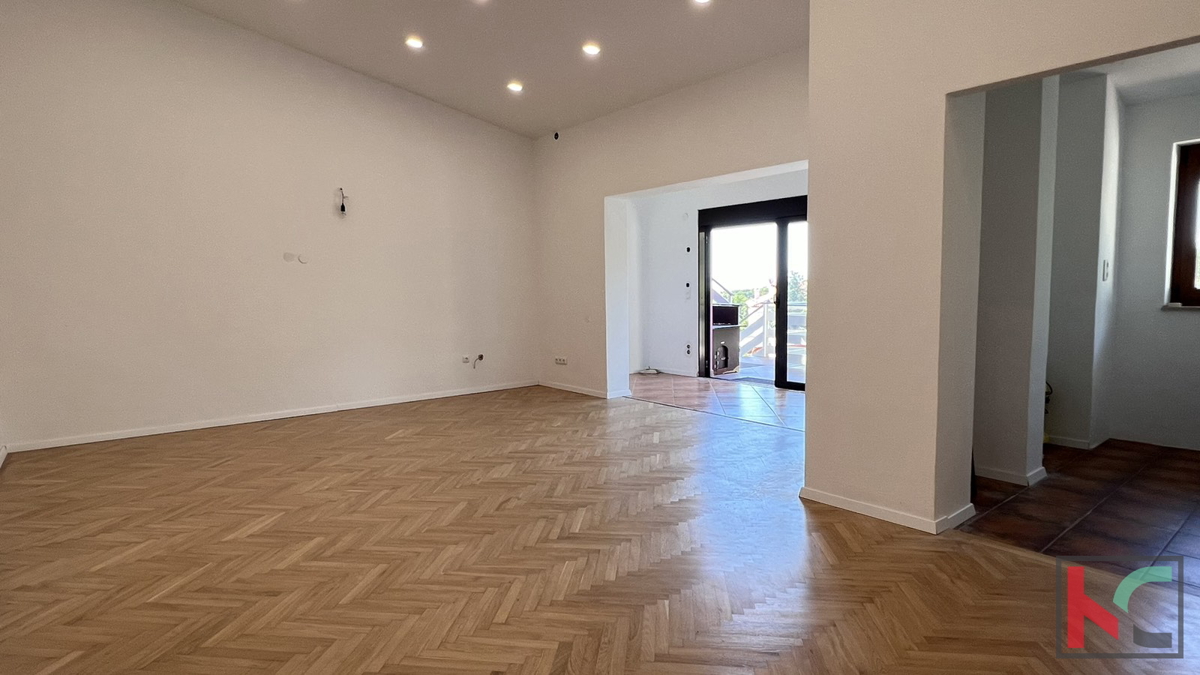 Istrien, Premantura, Einfamilienhaus mit großem Potenzial, Meerblick #Verkauf