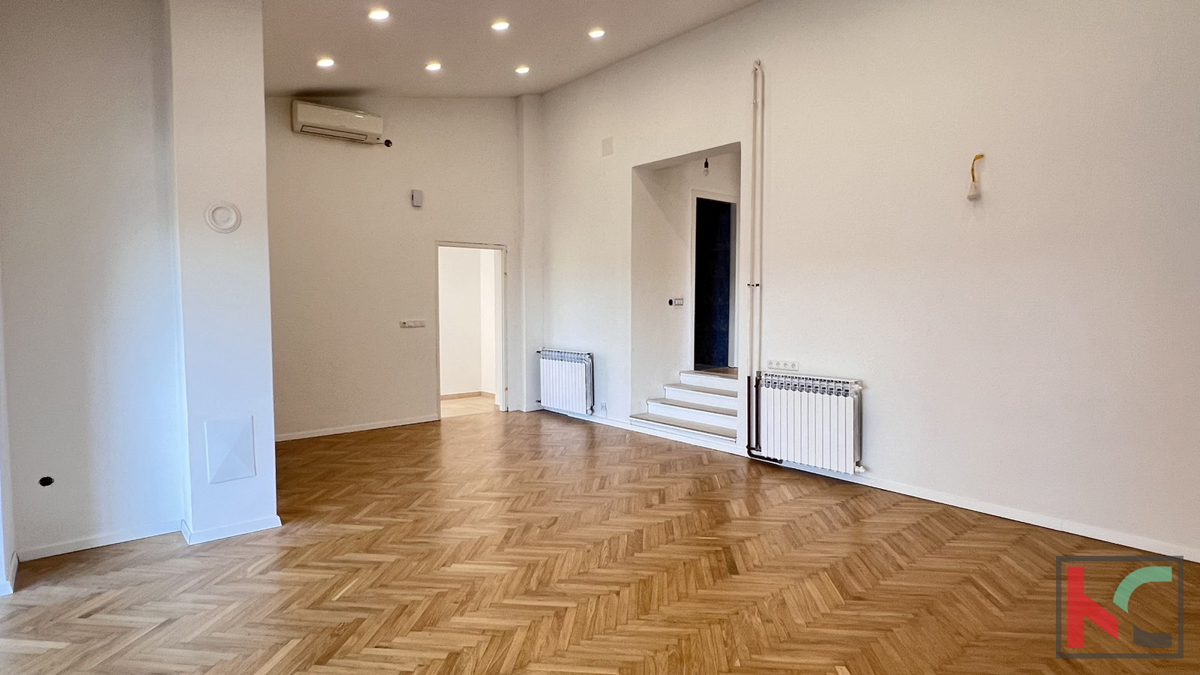 Istrien, Premantura, Einfamilienhaus mit großem Potenzial, Meerblick #Verkauf