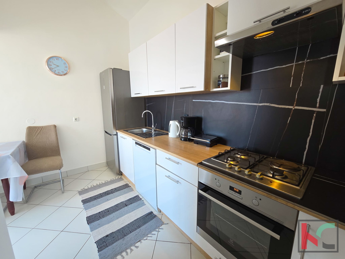 ISTRA, PARENZO, APPARTAMENTO, BALKON, VISTA SUL MARE E SULLA CITTÀ DI PARENZO, #IN VENDITA