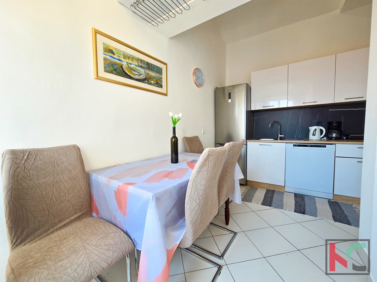 ISTRA, PARENZO, APPARTAMENTO, BALKON, VISTA SUL MARE E SULLA CITTÀ DI PARENZO, #IN VENDITA