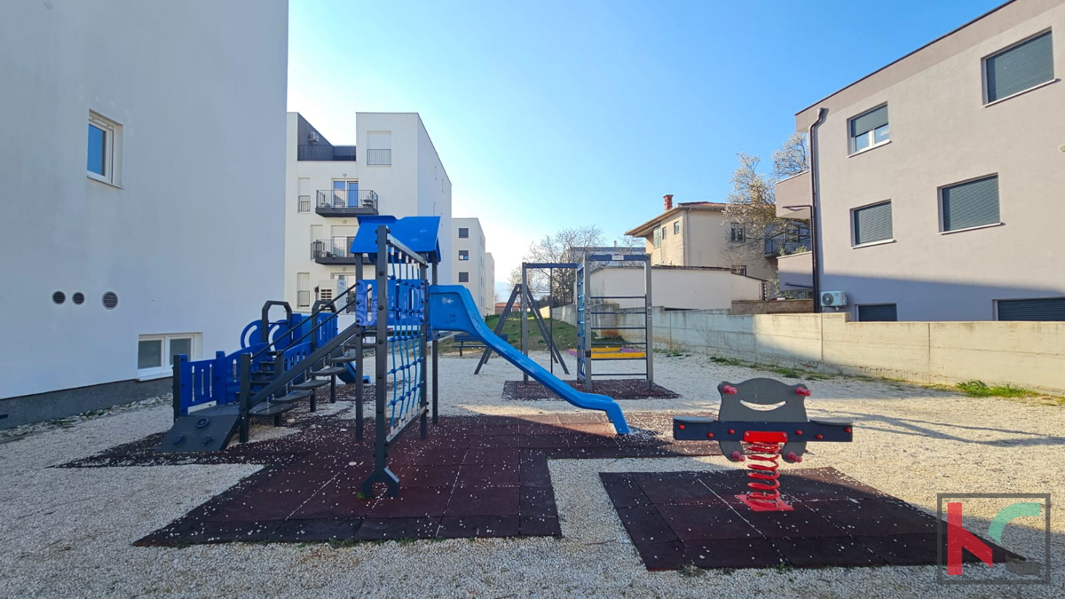 Pula, Monvidal, stanovanje 63 m2, 2s+db+garaža z dvema parkirnima mestoma #prodaja