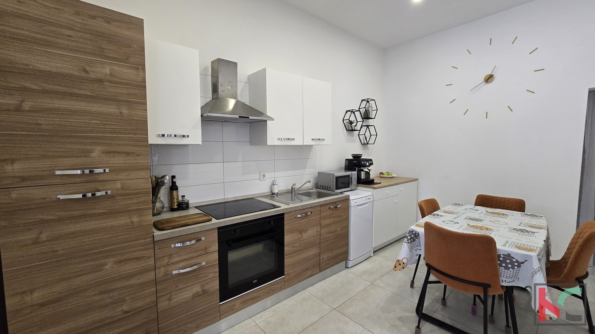 PULA, VERUDA, STANOVANJE 86,99 m2, PRIZEMLJE, 2 PARKIRNA MESTA, PRODAJA