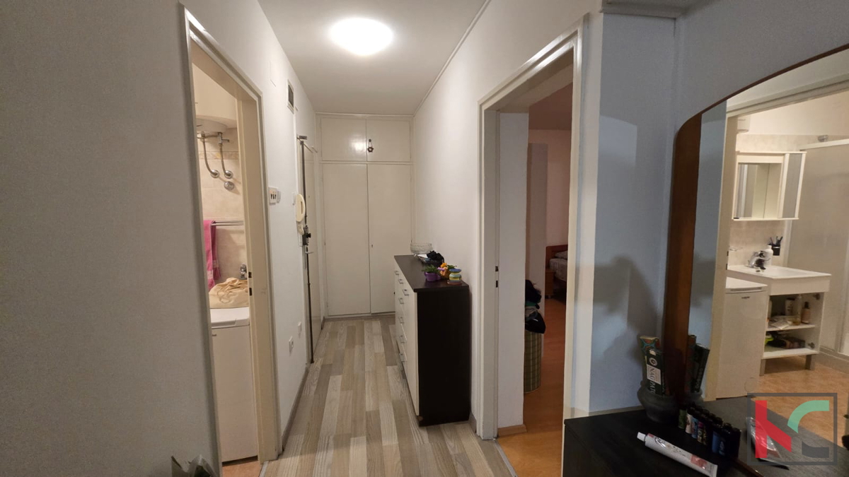 PULA, VERUDA, DVOSOBNO STANOVANJE NA ZAŽELENI LOKACIJI S ČUDOVITIM RAZGLEDOM #PRODAJA