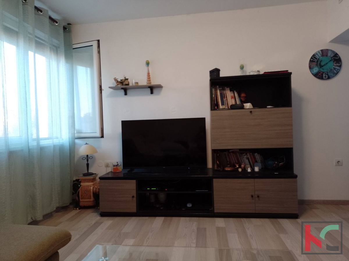 PULA, VERUDA, DVOSOBNO STANOVANJE NA ZAŽELENI LOKACIJI S ČUDOVITIM RAZGLEDOM #PRODAJA