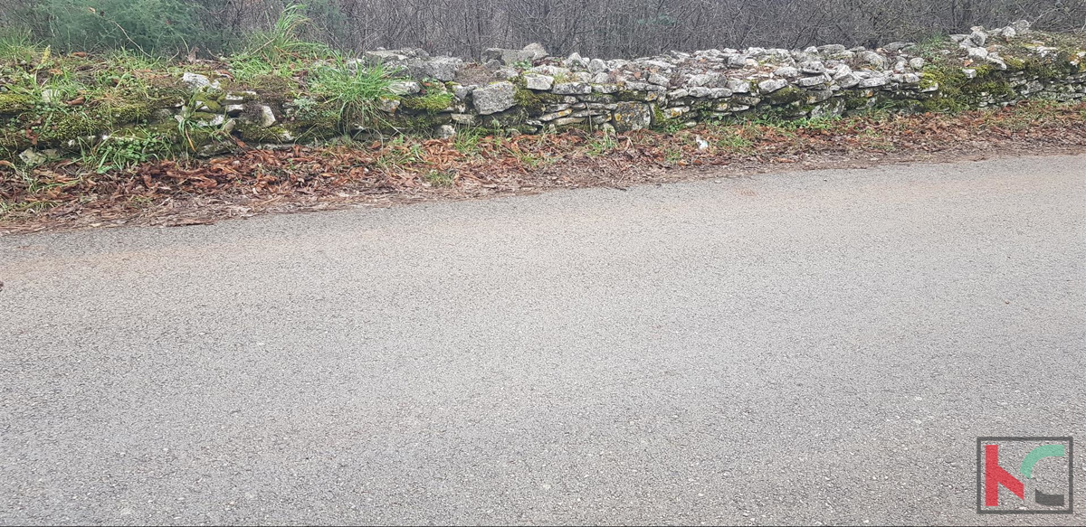 Istra, Kanfanar, Marići zazidljivo zemljišče 3671m2
