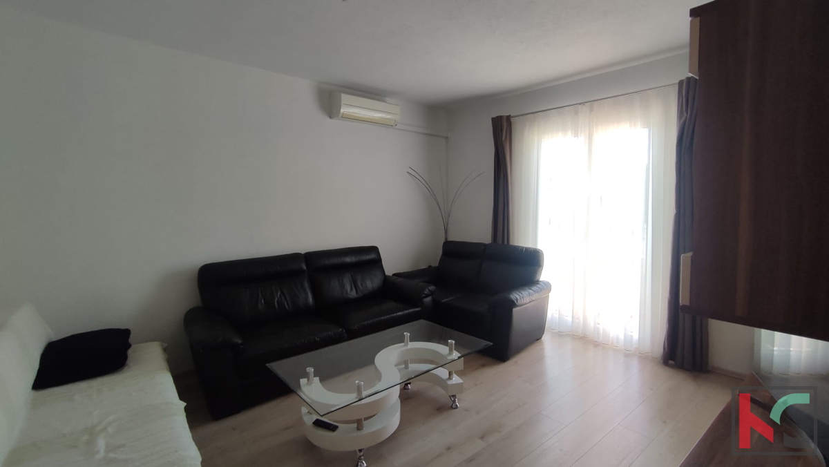 Istra, Premantura, center, stanovanje v 1. nadstropju, 65m2, terasa