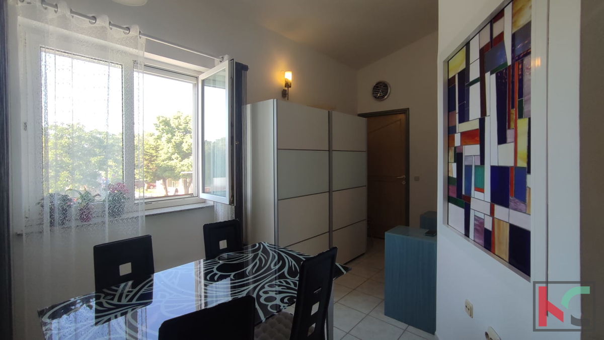 Istra, Premantura, center, stanovanje v 1. nadstropju, 65m2, terasa
