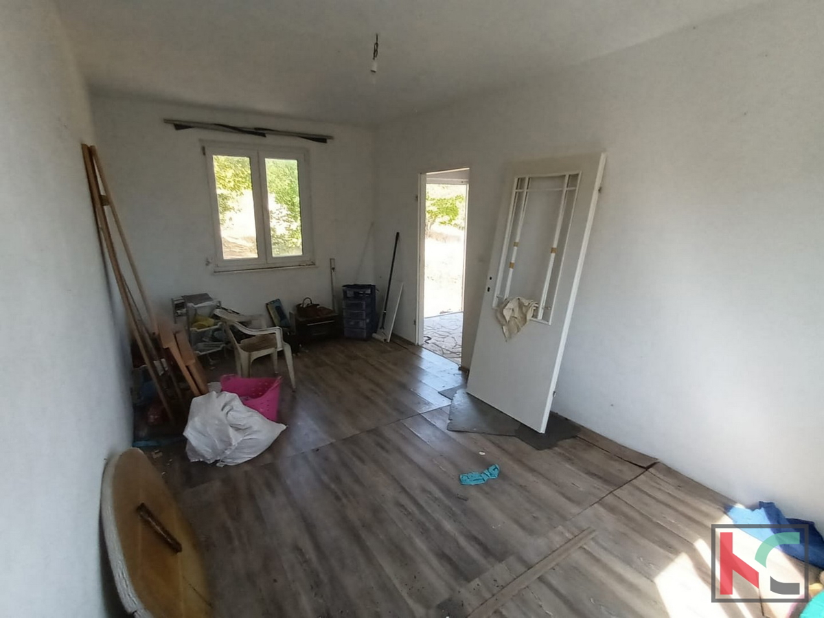 Istra, Mutvoran, kmetijsko zemljišče 12000 m2 z objektom v bližini Duge Uvale, #prodaja