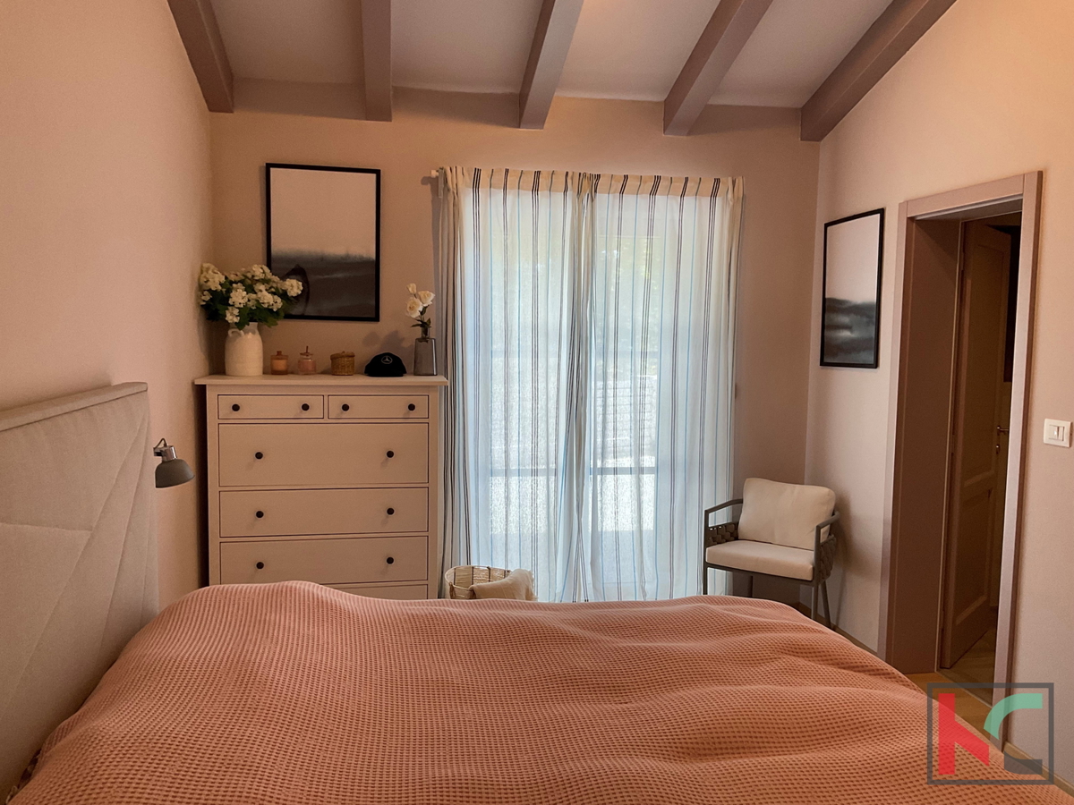 Istra, Svetvinčenat, Vila 237m2 na 1003m2 vrta z bazenom, #prodaja