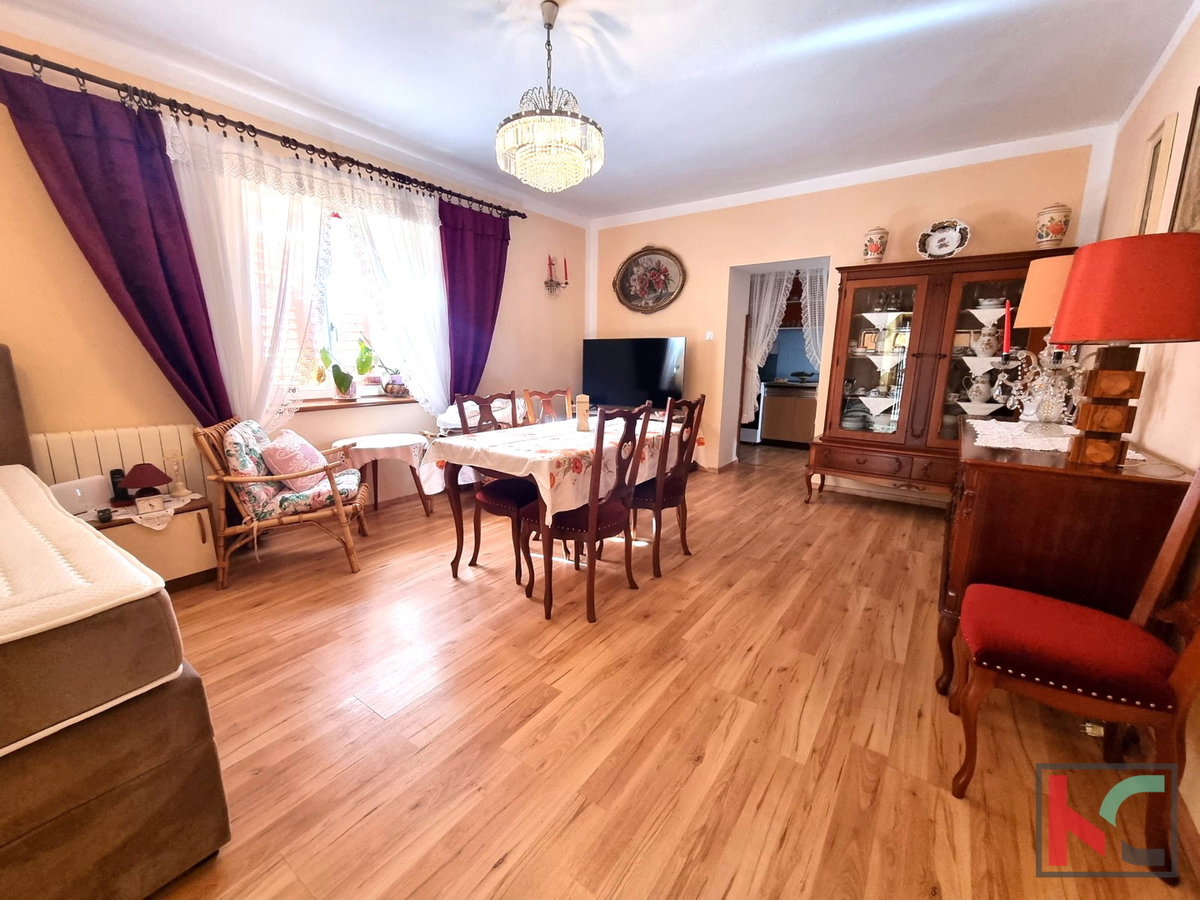 Istra, Poreč, Kaštelir, družinska kamnita hiša s pogledom na morje 228m2 #prodaja