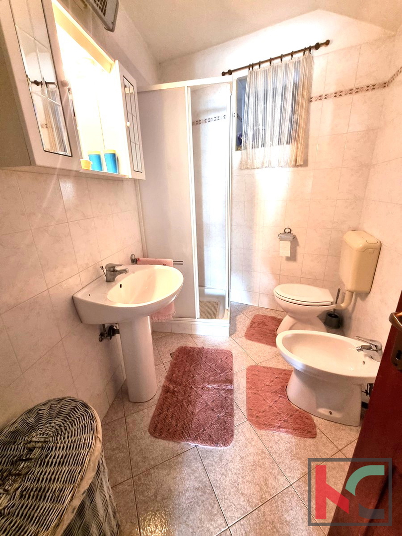 Istra, Poreč, Kaštelir, družinska kamnita hiša s pogledom na morje 228m2 #prodaja